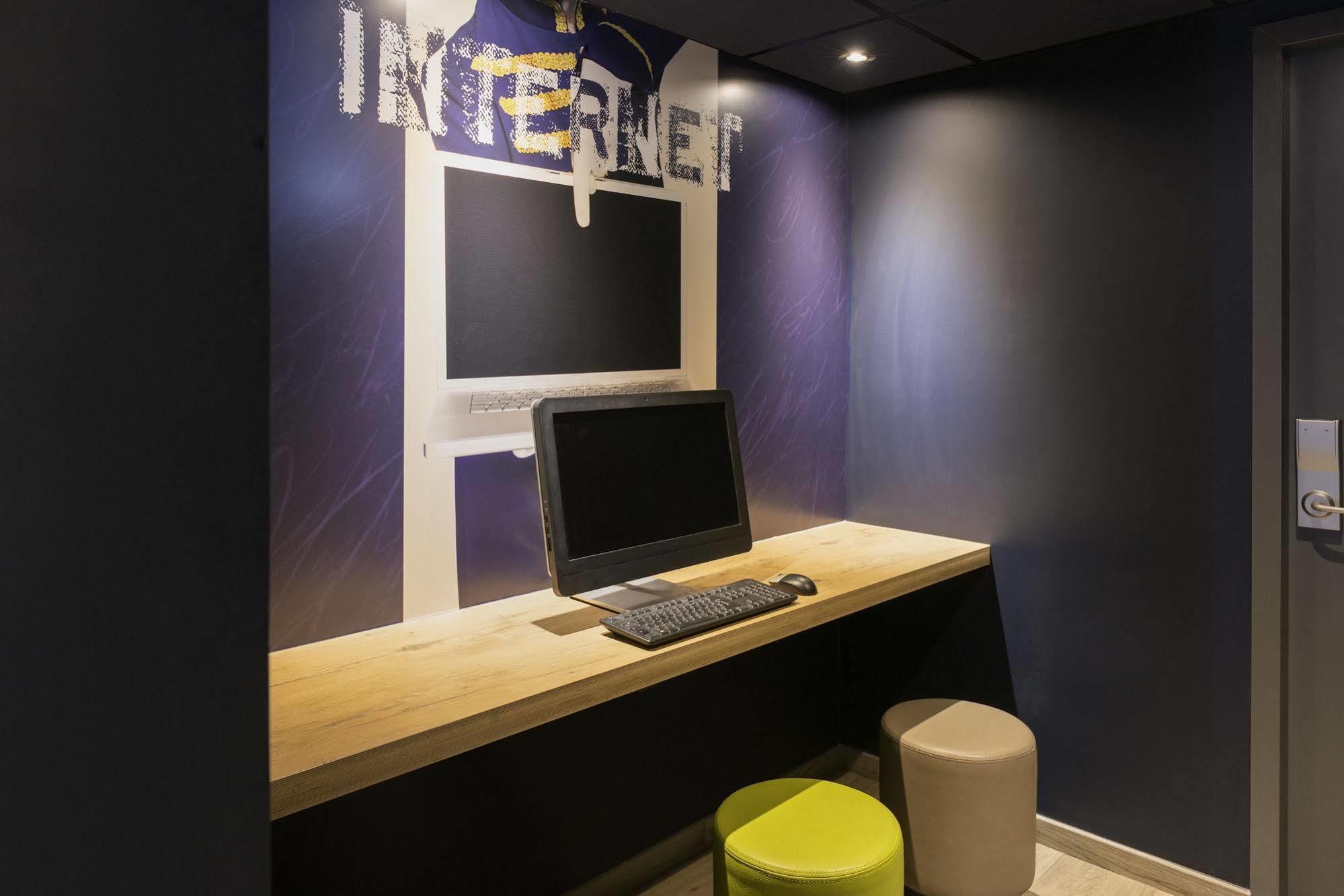 Ibis Budget Lyon Centre Confluence Exterior foto
